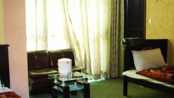 Standard Triple Room | Iron/ironing board, free WiFi