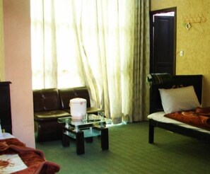 Standard Triple Room | Iron/ironing board, free WiFi - Swat Hills Hotel (Swat)