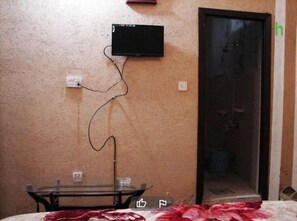 1 غرفة نوم ومكواة/لوح كي وواي فاي مجانًا