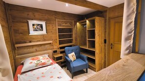 2 bedrooms, Internet, bed sheets