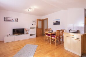 Interior - Vacation apartment no. 2, for 4 persons (Berchtesgaden)