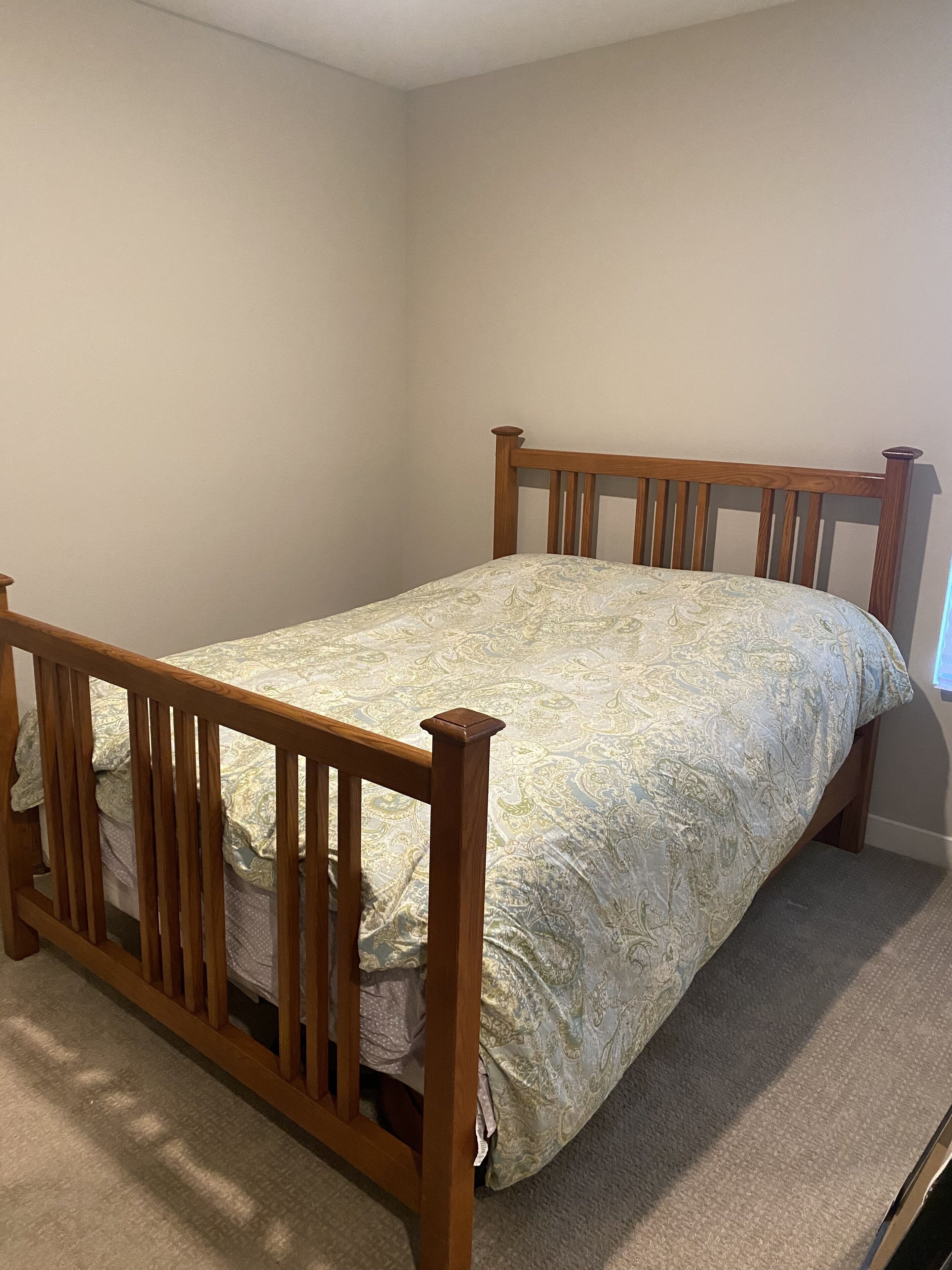 South Carlsbad close to beach with Pool Access!