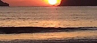 House A-central/prox.mar/AC/Internet/estac