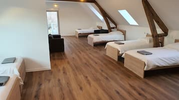 12 chambres, Wi-Fi, draps fournis