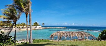 Superb Standing Studio by the sea - Studio LAYA