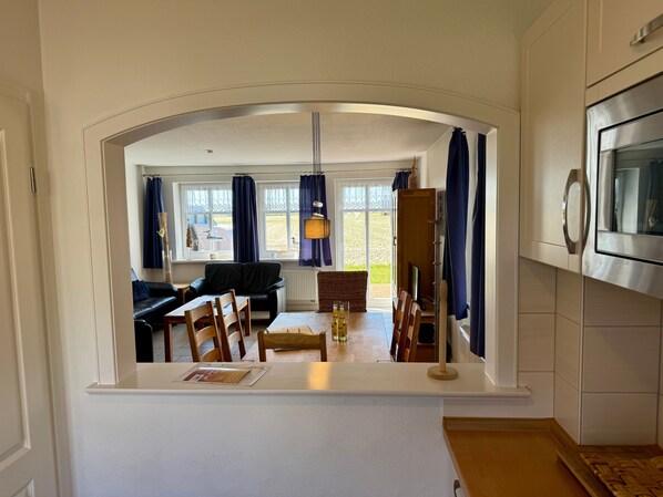 Unclassified image, 1 of 28, button