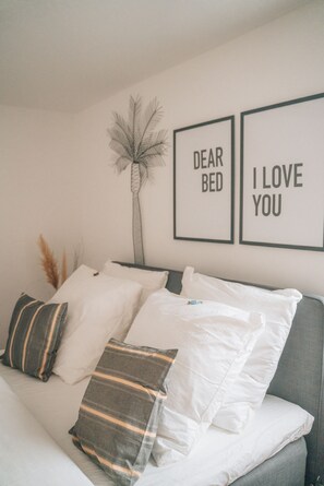 4 bedrooms, in-room safe, desk, iron/ironing board - HYGG INN: modernized house 500m from the sea with sauna & outdoor kitchen (Heiligendamm)