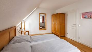 3 Schlafzimmer, Reisekinderbett, WLAN