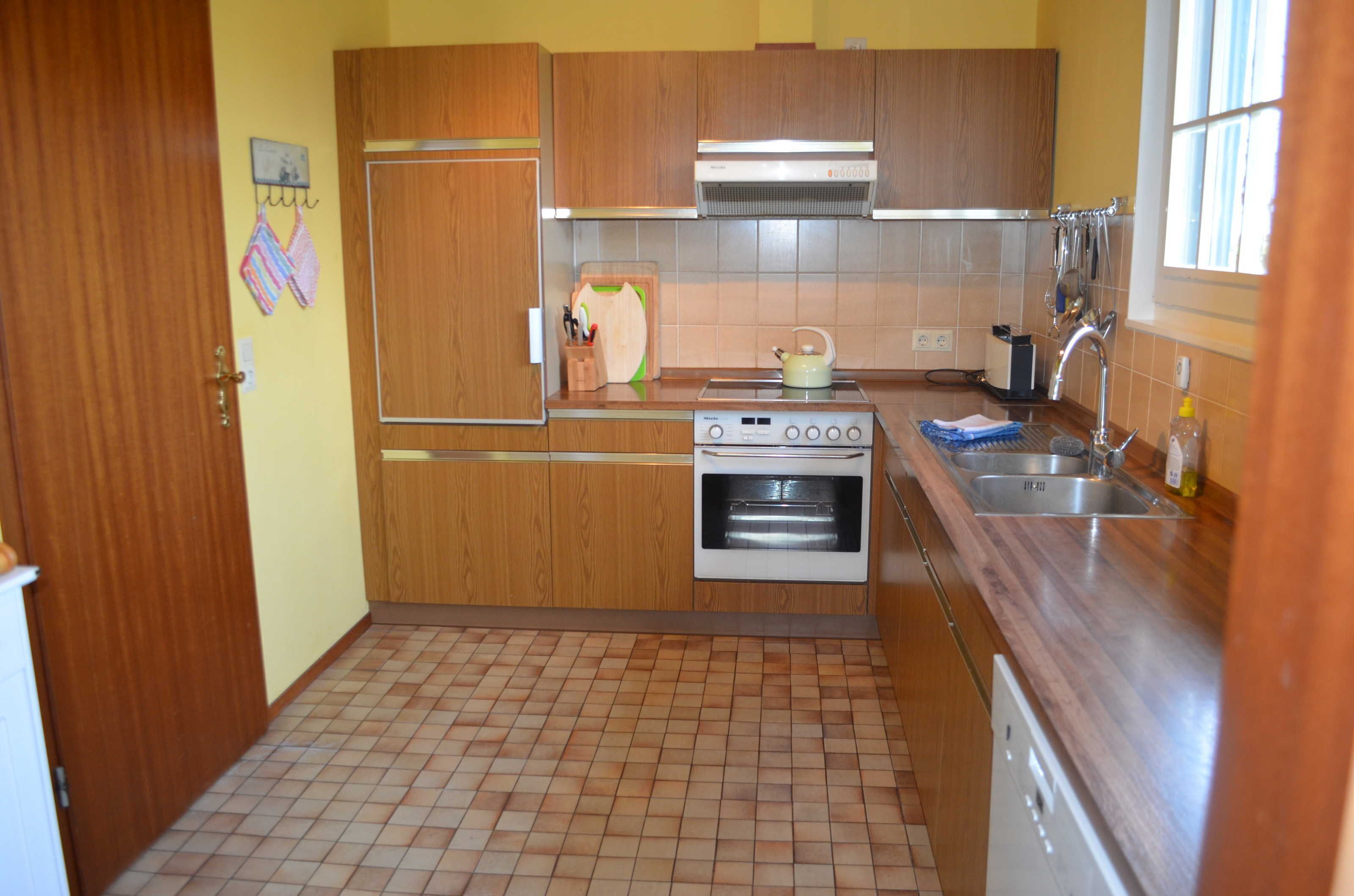 Refrigerador, microondas, horno y lavavajillas 