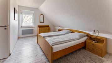 3 Schlafzimmer, Reisekinderbett, WLAN