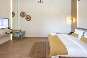 Basic Studio | Individually furnished, blackout curtains, iron/ironing board, free WiFi - The Sustainable Homes Operated by fam Living (Dubai)