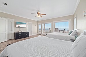 6 bedrooms, desk, iron/ironing board, free WiFi