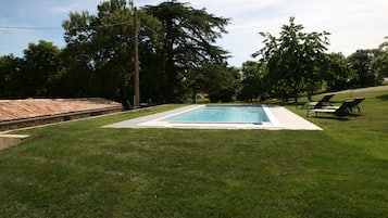 Piscine extérieure, piscine chauffée