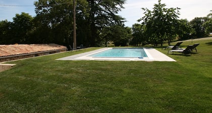 GITE RURAL AVEC PISCINE CHAUFFEE Randonnées Vtt Tourisme MONTAIGU DE QUERCY