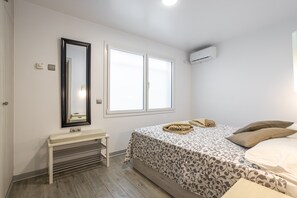 1 bedroom, iron/ironing board, free WiFi, bed sheets - Apartment San Jose with Sea View, Pool, Wi-Fi & Garden (Nerja)