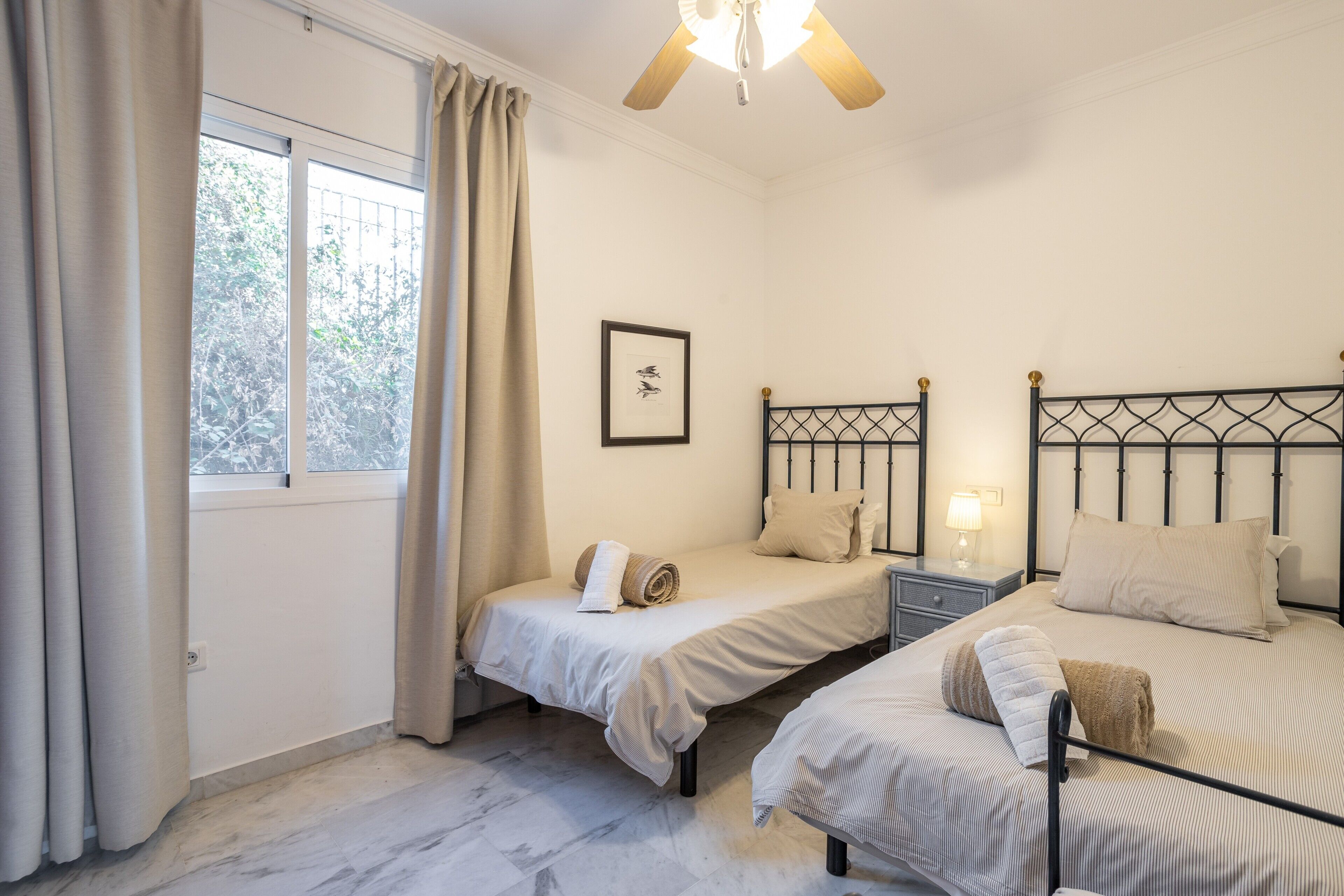 5 Schlafzimmer, Bügeleisen/Bügelbrett, kostenloses WLAN, Bettwäsche