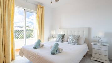 5 chambres, fer et planche à repasser, Wi-Fi gratuit, draps fournis