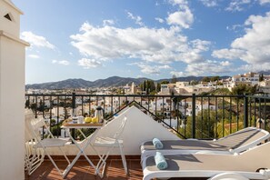 Outdoor dining - Casa Chloe with fantastic view, Wi-Fi, Pool, Air-conditioning (Nerja)
