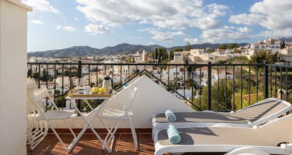 Casa Chloe with fantastic view, Wi-Fi, Pool, Air-conditioning