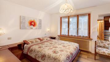 3 bedrooms, free WiFi, bed sheets