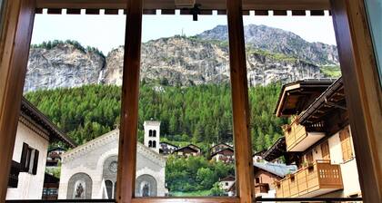 Apartment 'A Due Passi Valdidentro' near Ski Lifts with Mountain View & Wi-Fi