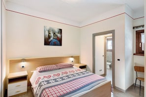 1 camera, Wi-Fi gratuito, lenzuola