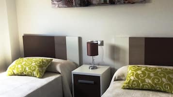 2 chambres, fer et planche Ă repasser, Wi-Fi gratuit, draps fournis