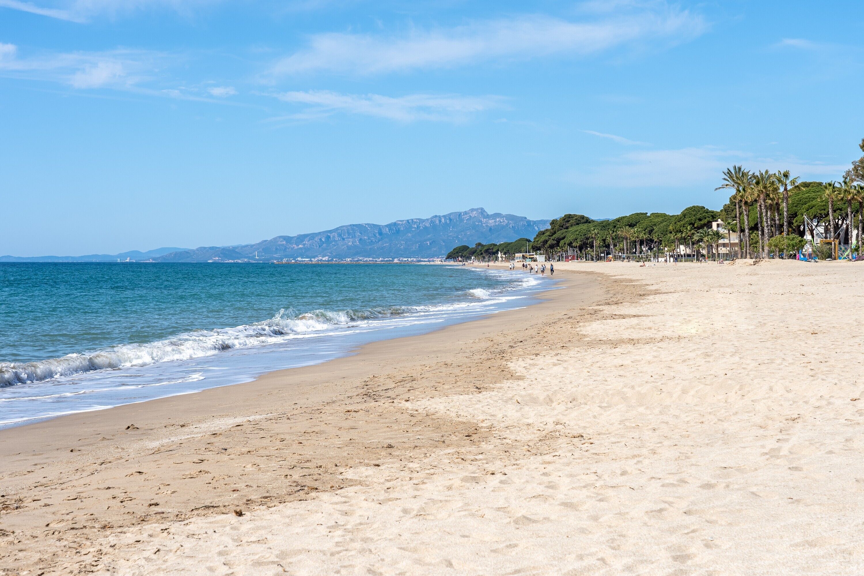 Una spiaggia nelle vicinanze