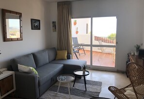 TV, DVD player, stereo