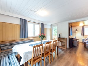 Dining - Apartment in Sankt Gallenkirch near Ski Lift (Sankt Gallenkirch)