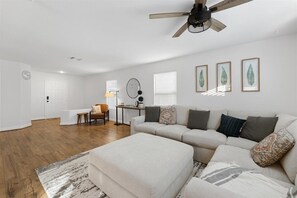 Televisión LED, Netflix, Hulu y servicios de streaming 