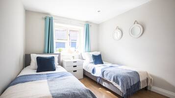 2 bedrooms