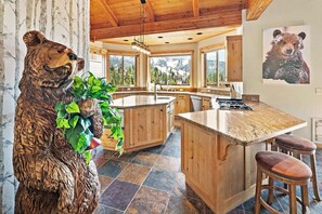 Interior - LUXURY 6 Bedroom Retreat w/ 6 En-Suite Bathrooms! Sprawling Deck w/ Beautiful Mountain/Slope Views! Shuffleboard + Foosball! Gourmet Kitchen & Bar! Less Than 1 Mile to Bear Mountain Resort & Golf Course! (Big Bear Lake)