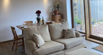 Cosy yet spacious cottage in heart of East Devon near Jurassic Coast