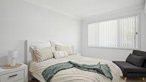 3 chambres, fer et planche à repasser, accès au Wi-Fi (inclus)
