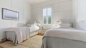 2 dormitorios, tabla de planchar con plancha, wifi y ropa de cama
