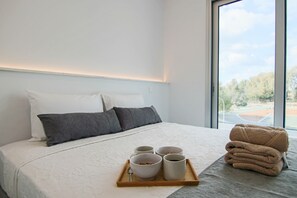 Deluxe Apartment | 2 bedrooms, in-room safe, iron/ironing board, free WiFi - Phaedrus Living: Seaside Executive Flat Harbour 101 (Paphos)