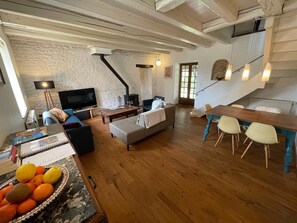 TV connectée, cheminée