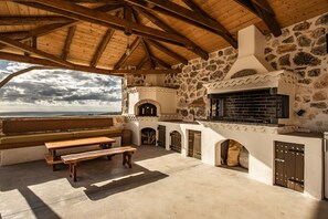 Outdoor dining - StoneMill Villa, Sumptuous Escape (Zakynthos)