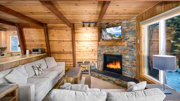 Chalet, Multiple Beds (Tahoe Solitude) | Living room