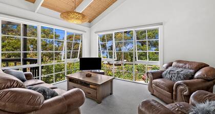 Erskine Beach House - room for all the family