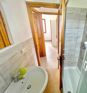 Regadera y bidet 