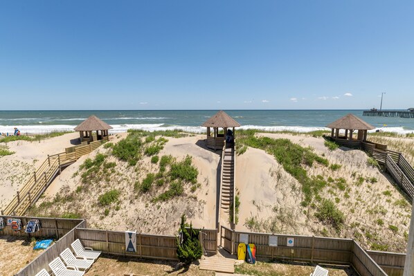 Beach nearby - Ocean Pearl 8 Bedroom Oceanfront Home at Whalebone Beaches (Nags Head)