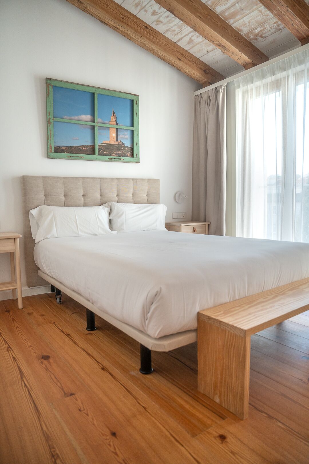 Grand-kattohuoneisto | Silitysrauta/-lauta, vauvan matkasänky, ilmainen Wi-Fi, vuodevaatteet