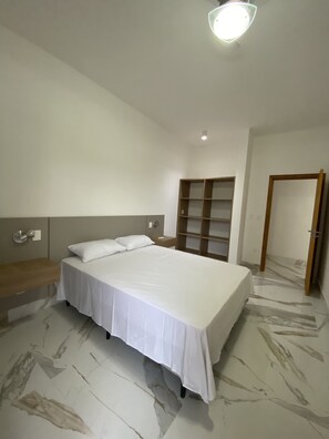5 Schlafzimmer, kostenloses WLAN, Bettwäsche, Rollstuhlgeeignet