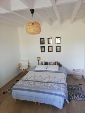 4 slaapkamers, een strijkplank/strijkijzer, gratis wifi