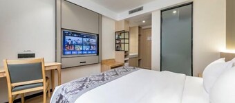 Super 8 (Ningde Wanda Plaza)