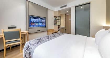 Super 8 (Ningde Wanda Plaza)