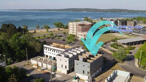 Exterior - Summer Break! Downtown | Lake Views! NEW 4BR (Traverse City)