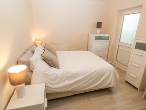 Cottage | Interior - Llewoc Cuddfan (Y Felinheli)
